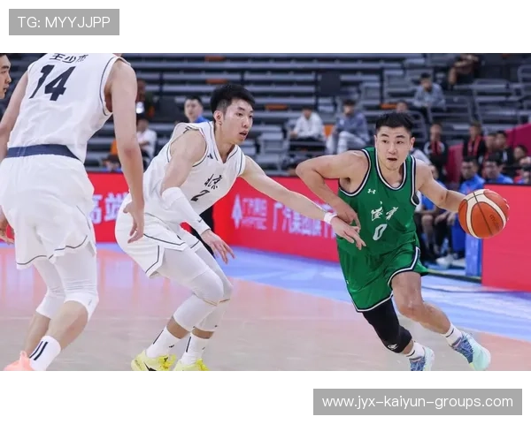 中国男篮用拼搏谱写新时代篇章，中国男篮介绍视频